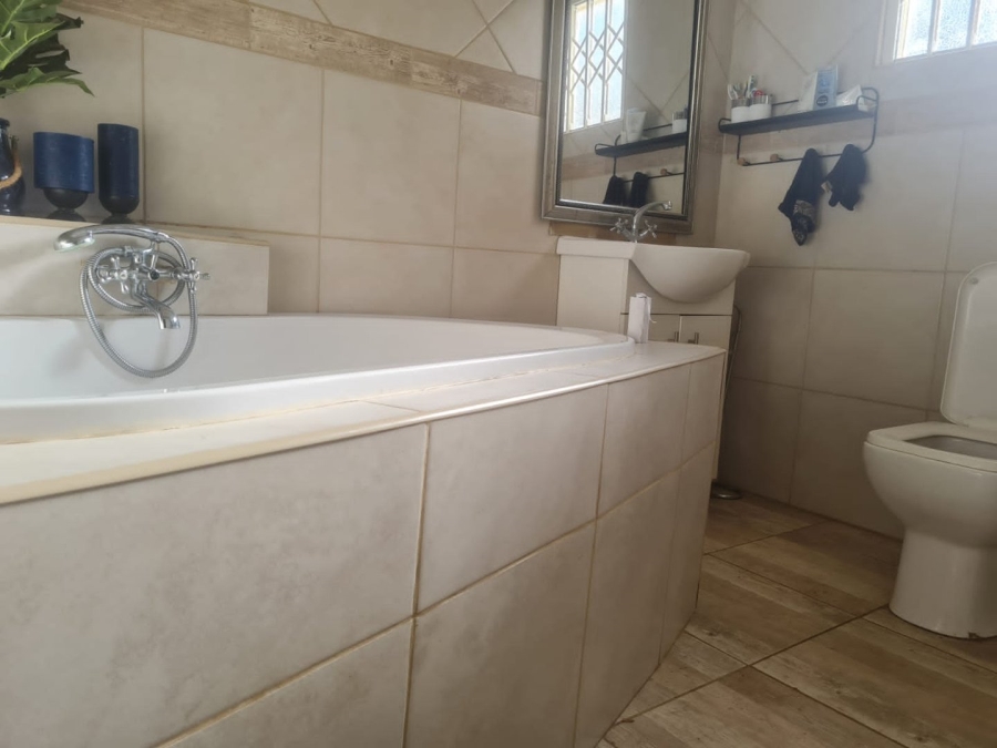 3 Bedroom Property for Sale in Adamayview North West